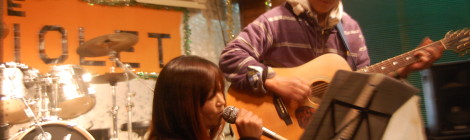 第11回弾き語りばか大会を開催致しました。