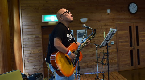 お申込みはHPからお願いします。