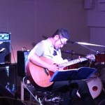 現在メインで使ってるテイラー114ce。電池が特定のメーカーのものしか使えないので注意